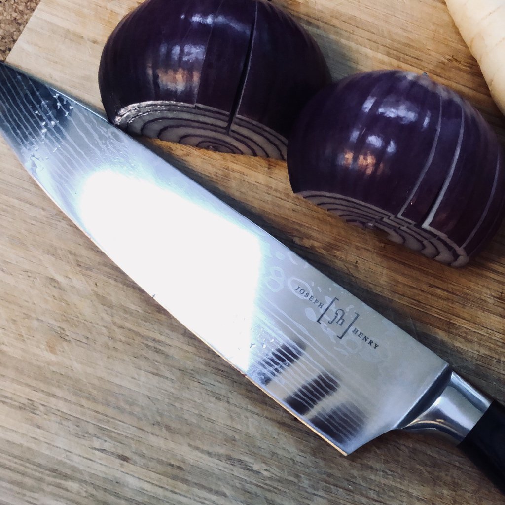 craigbutler22's tweet photo. Thanks to @PaulBratcher for these beautiful Damascus steel knives from Joseph Henry. Happily replacing my old Globals. #Christmas #food #sharpashell https://t.co/olQH8NA60z