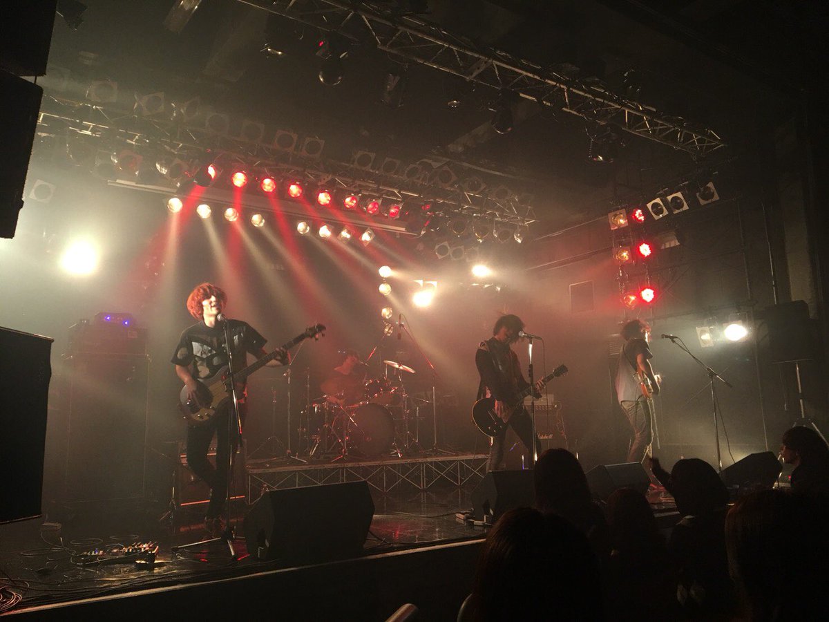 T O P S Inc 大分市内に3店舗ライブハウスやってます 4組目は 大分が放つtrust Record所属ロックバンドmarch In Flames Mcが英語で何言ってるか分かんない 笑 けど こいつらの音楽はどこまでもカッコいい 国境を越えたアツい歌を聴け 次はdalmatian