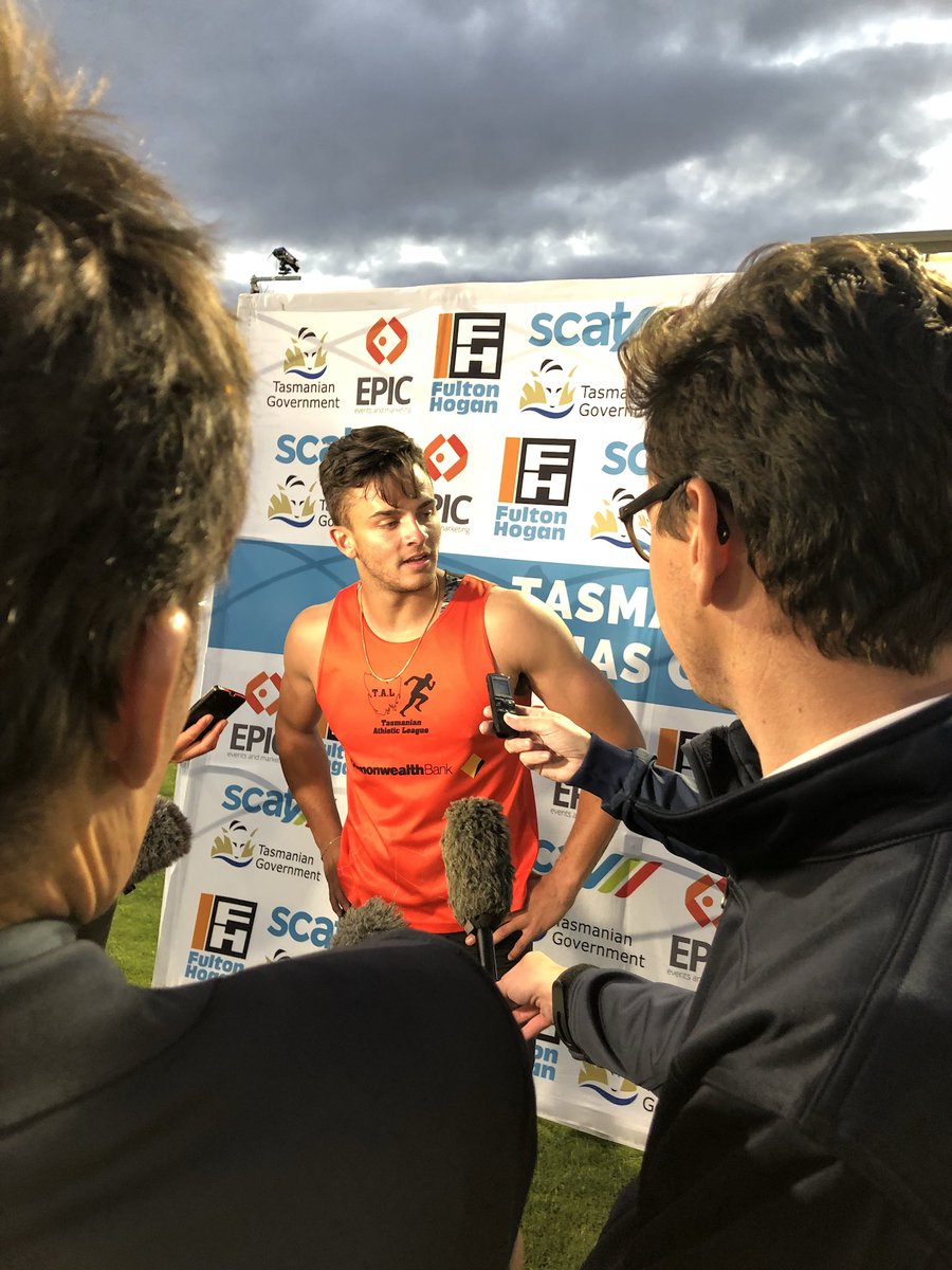 Unbelievable run from <a href="/DevonAllen13/">Devon Allen</a> at the Devonport Carnival to blitz the field in the open 200m! <a href="/SCAT2013/">TasCarnivals</a> <a href="/theadvocatetas/">The Advocate</a>