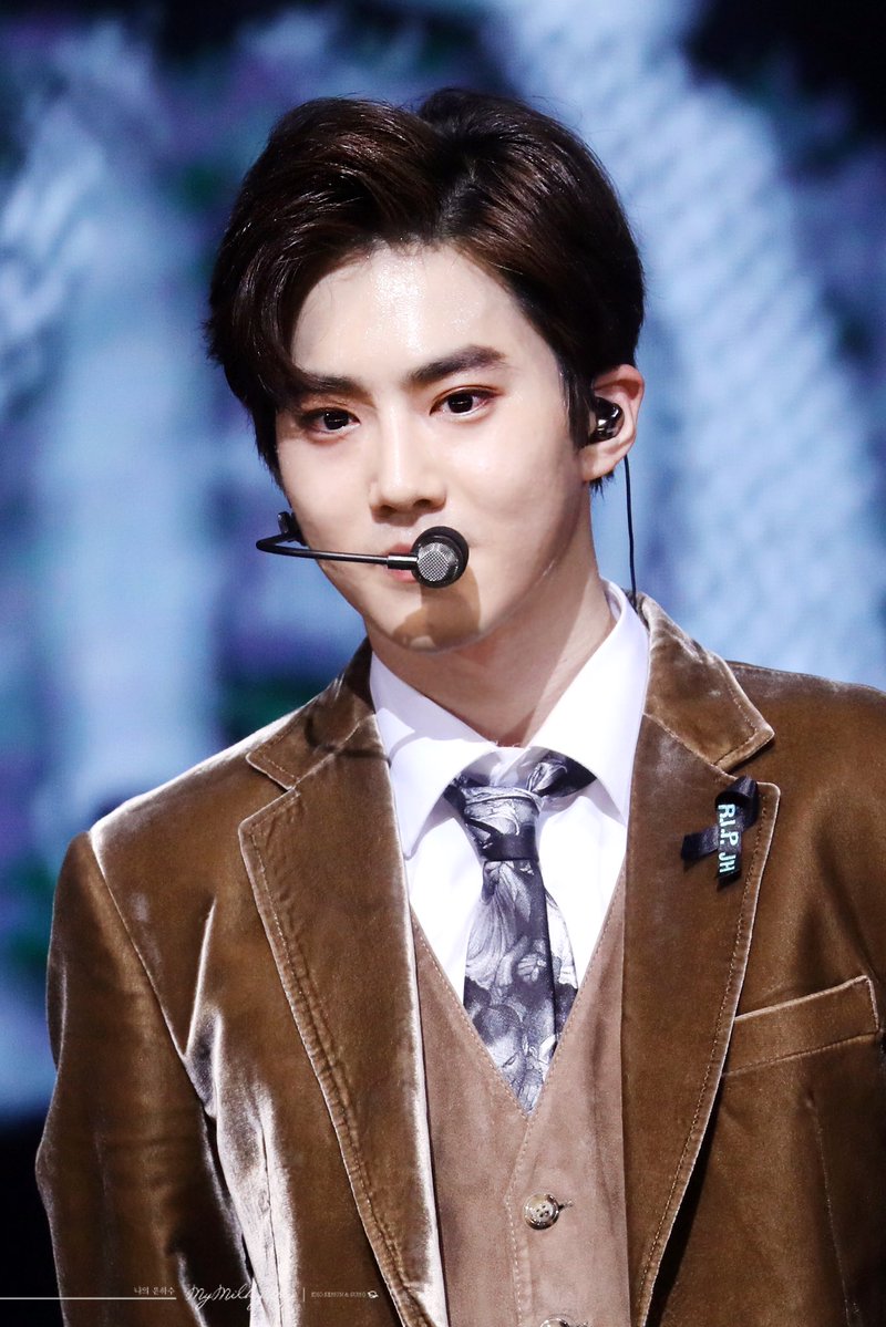 knockknock0408's tweet photo. [HQ] 171229 SUHO cr.나의 은하수 
https://t.co/6bJlCRdVnr
https://t.co/8ufYHqa6bL
https://t.co/ItdLc9PV4j https://t.co/GBDxcHV5S9