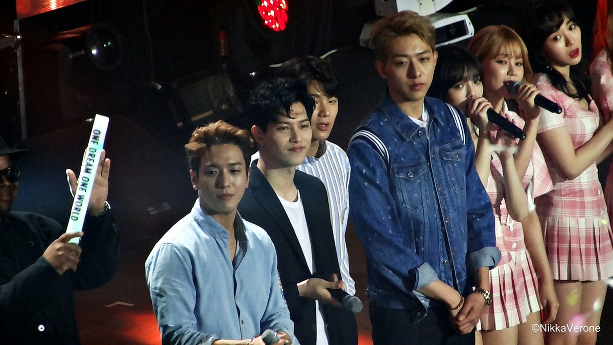 NikkaVerone's tweet photo. Thank you 2017 for being such a great year to my fangirl life 💜💜💜
#OneKGlobal #WingsTourInManila #SuperPopCon #DiamondEdgeInManila https://t.co/avas6Yd5Xi