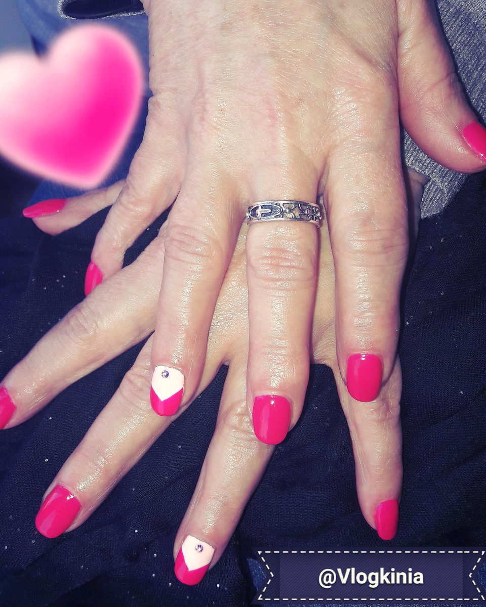 kinqus's tweet photo. #indigonail #warsawgirl #polandgirl #Poland #nails #nailart https://t.co/kmU6Y2Lz4G