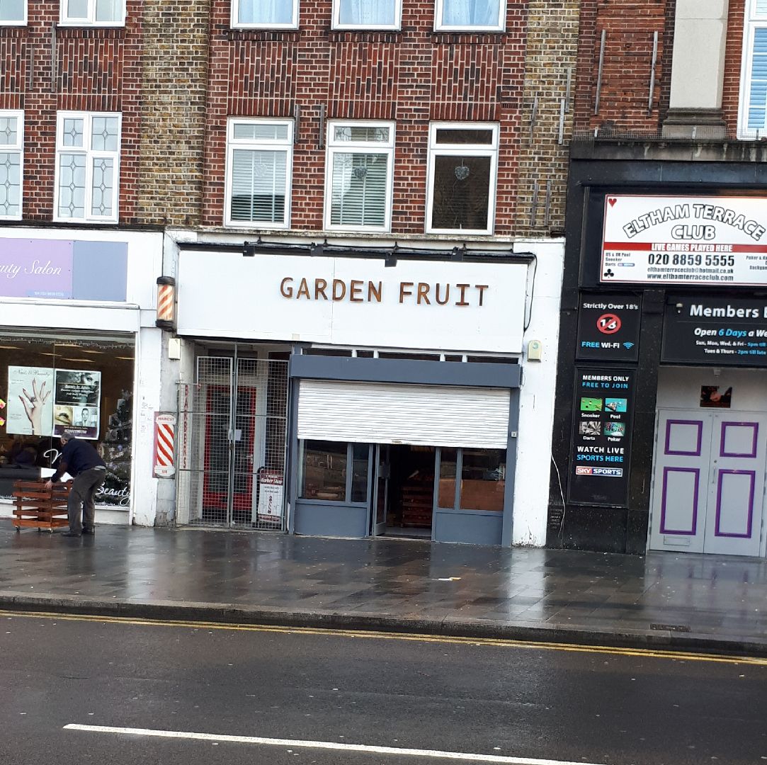SEninemag's tweet photo. New fruit and veg shop opening today, Well Hall Rd, near McDonalds. https://t.co/tRmHE6s1Yg