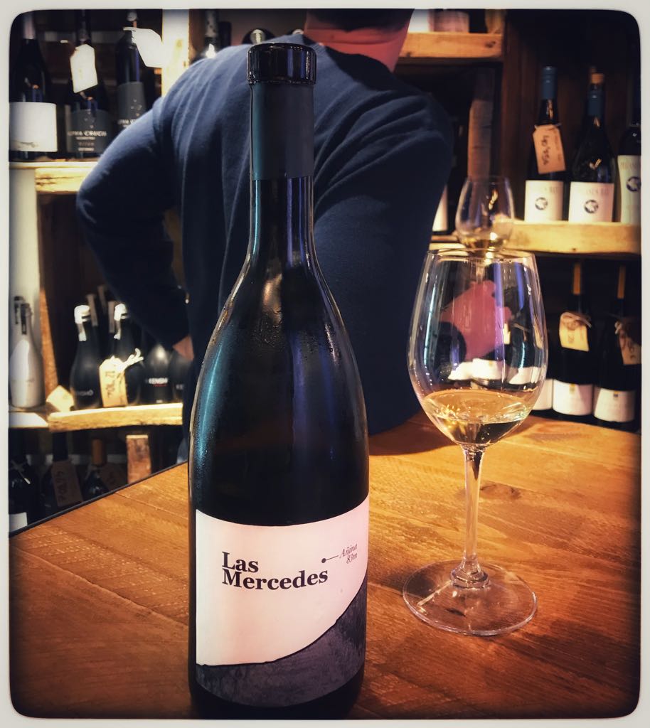 En <a href="/TheOneWineSpain/">THEONEWINE</a> hay tanto bueno que según te abres un <a href="/CallejuelaVinos/">Callejuela</a> Las Mercedes ya estás maquinando la siguiente #wineparty