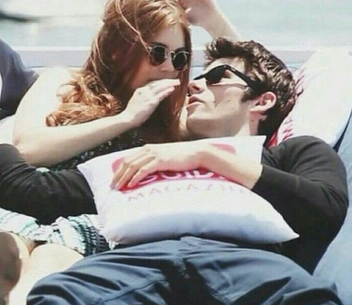 DylanMets_024's tweet photo. GUYS how can u don't ship?  They are so cute together 🙃~alpha
@dylanobrien @hollandroden #Hollandroden
#Dylanobrien https://t.co/oZUuMvwmD0