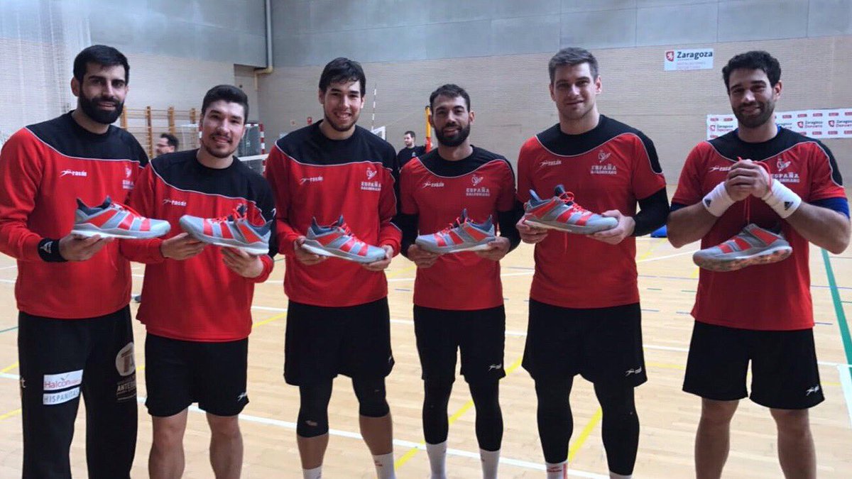 AlexDujshebaev's tweet photo. The new @adidas_ES #StabilX are ๐! ๐ #TeamAdidas #Heretocreate https://t.co/b0ywGrhb7e