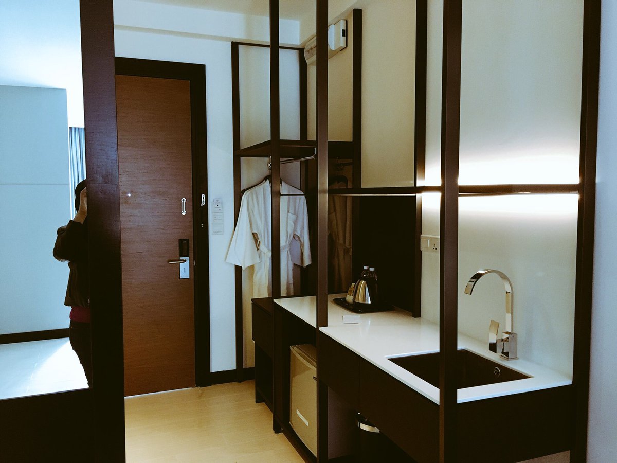 AvillionHotels's tweet photo. Check out our deluxe one-bedroom at Avillion Cameron Highlands, opening on 16 January 2017! 

😻😻😻

#AvillionCameronHighlands https://t.co/iJMswkShRR