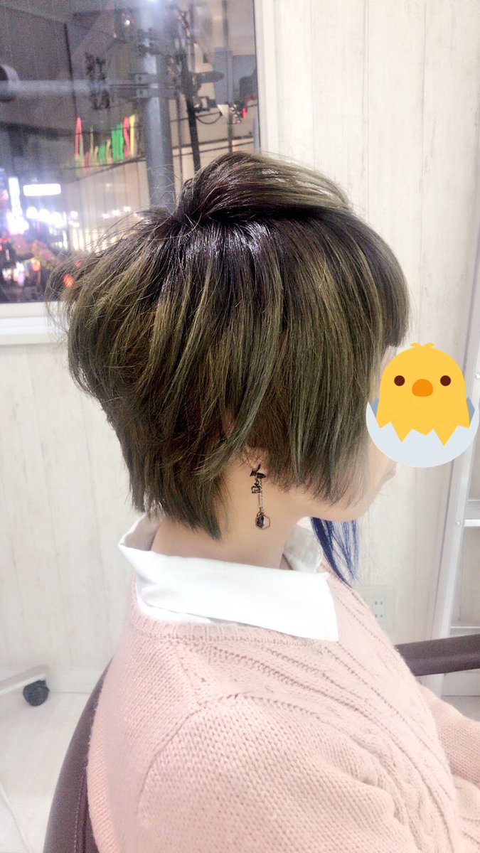 深夜美容室tama Su Twitter 本日のオーダー アシメの前下がりボブのスタイルに 毛先にかけてグラデーションになるようにカラーを ブリーチをさせて頂いた上に カラーでマットをのせた部分と長い方の横毛には原色でブルーを 色の入り回数には個人差が 深夜美容室tama Su Twitter 本日のオーダー アシメの前下がりボブのスタイルに 毛先にかけてグラデーションになるようにカラーを ブリーチをさせて頂いた上に カラーでマットをのせた部分と長い方の横毛には原色でブルーを 色の入り回数には個人差が