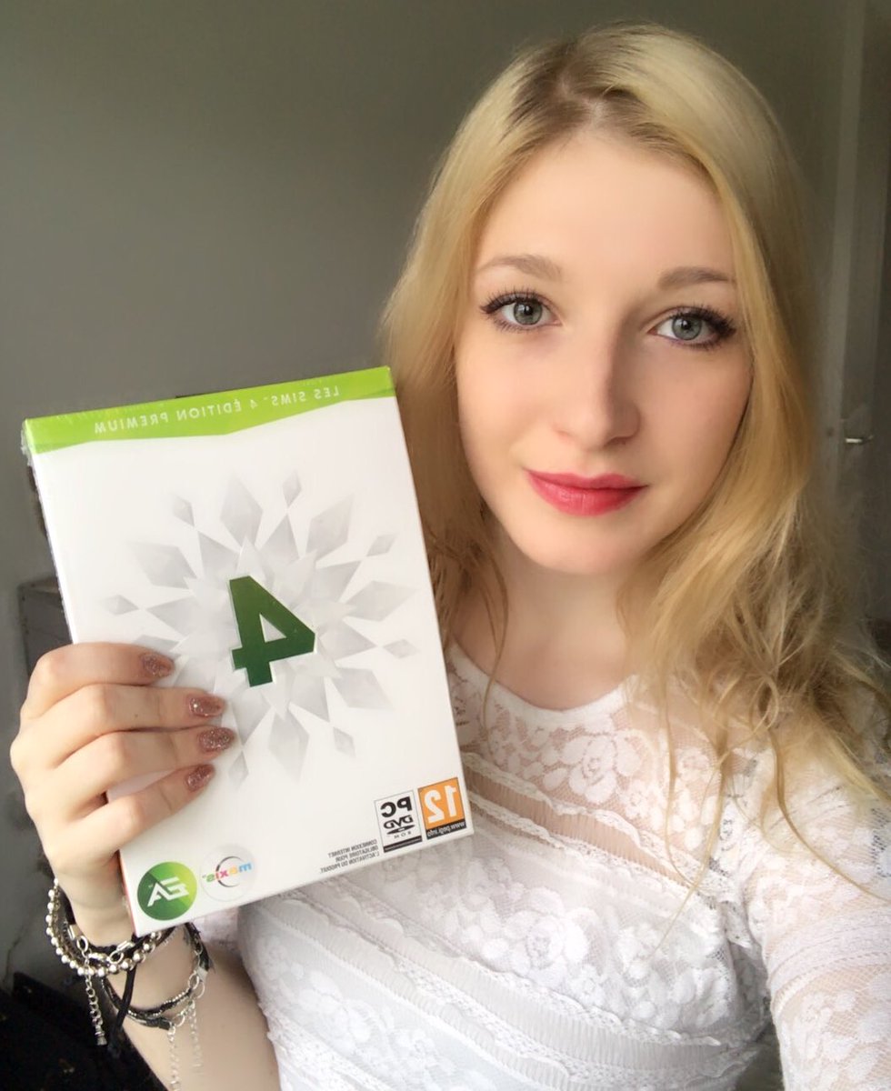 DevovoTV's tweet photo. Giveaway de décembre 🎉 RT + follow @DevovoTV pour gagner les Sims 4 édition premium 👍 @LesSims - tirage le 14 janvier 2018 🎁 https://t.co/Nm2aGzmHos