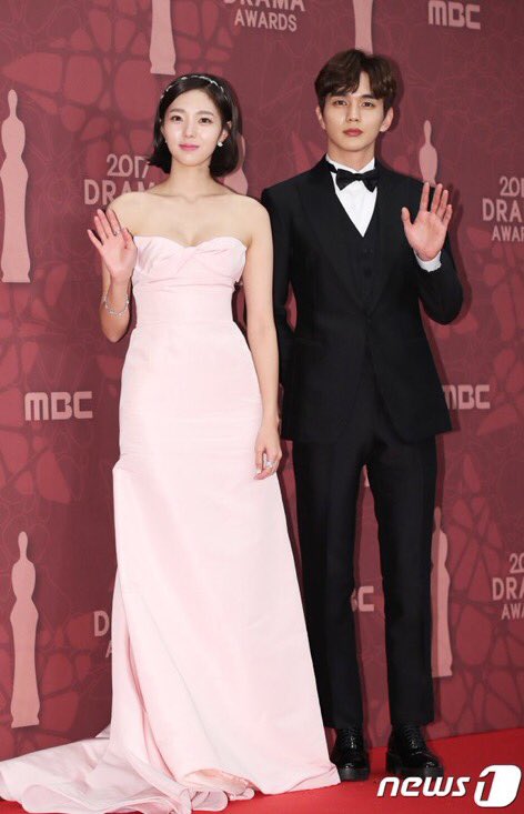 [#MBCDramaAwards] 🎭 Jo Jung Suk, Ha Ji Won, Hyeri, Chae Soo Bin, and Yoo Seung Ho at the red carpet ✨