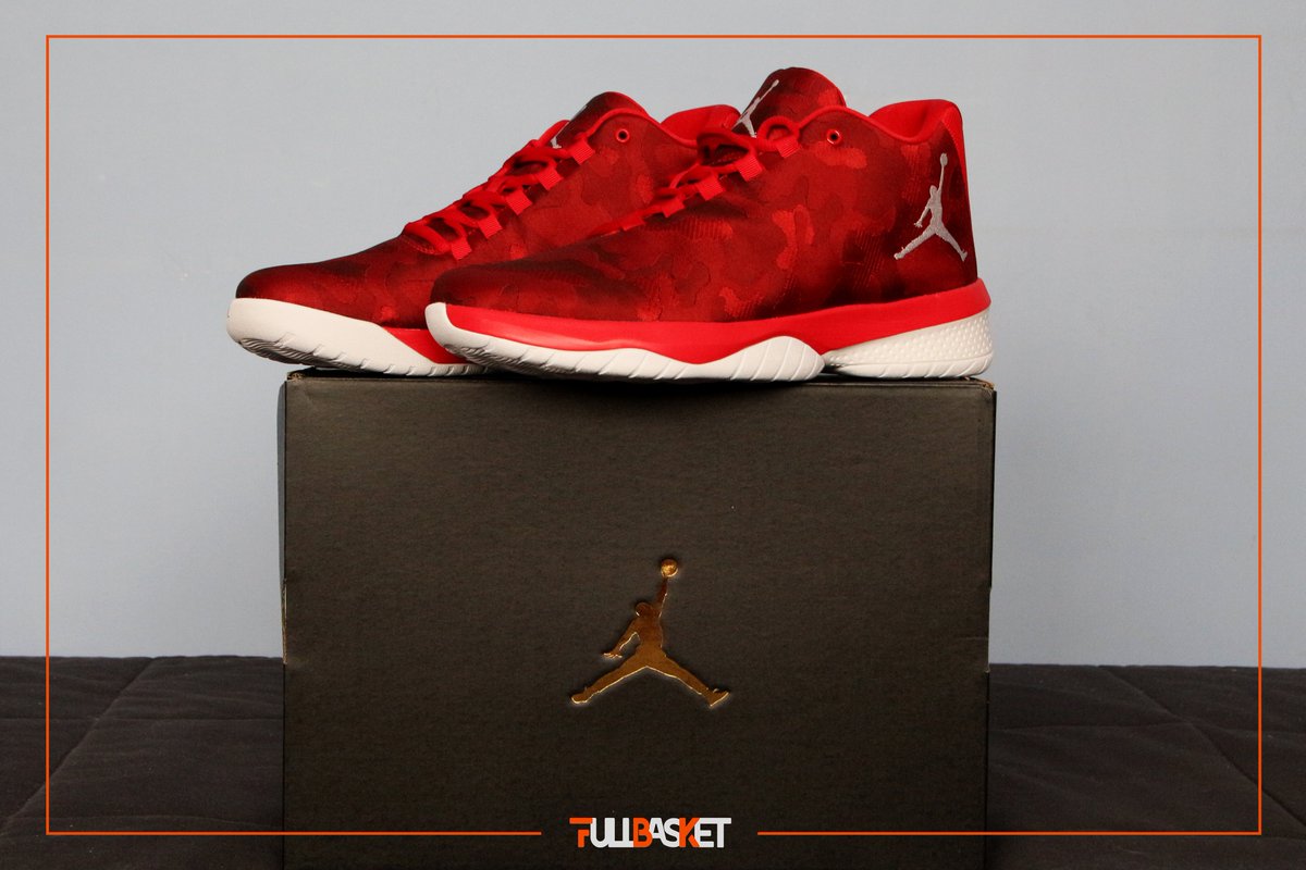 fullbasket_'s tweet photo. Los Reyes Magos han venido a vernos por adelantado... y queremos compartir su regalo con vosotros.

🎁 ¡SORTEAMOS ESTAS JORDAN B FLY (talla 44)! 🎁

👉 Haz RT
👉 Síguenos
👉 Etiqueta a un amigo al que ganarías con ellas en un 1vs1 https://t.co/tfID6yLydY