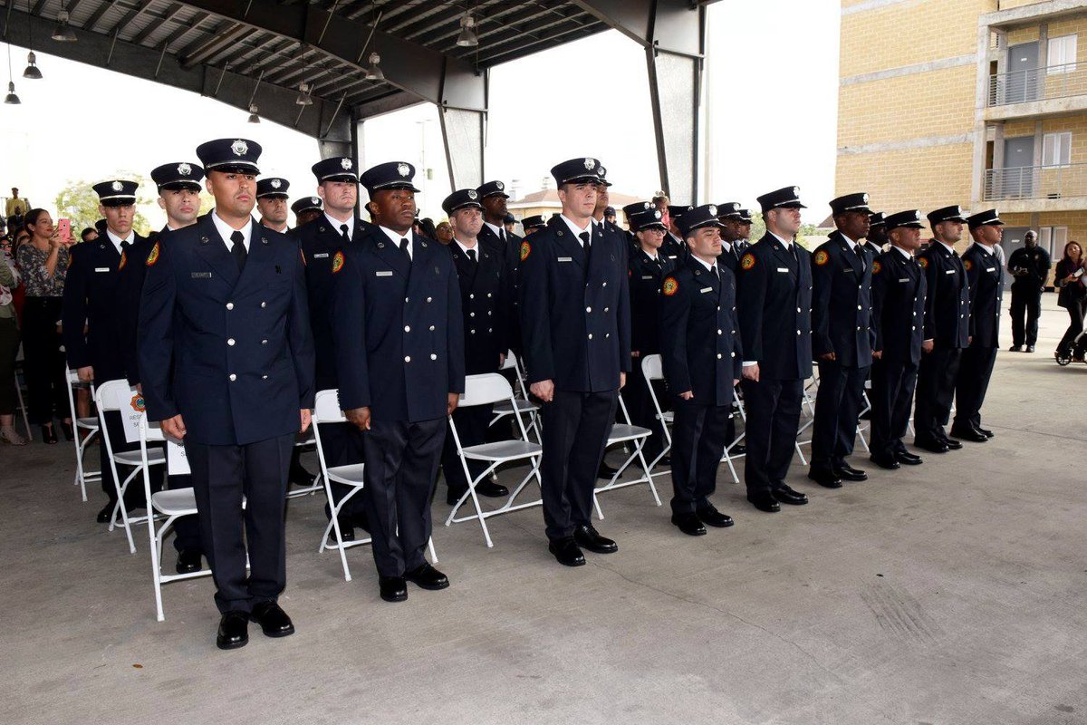 MiamiDadeFire's tweet photo. Our #MDFR family welcomed 34 new members yesterday morning during the #MDFRClass133 graduation ceremony under the canopy at the Miami-Dade Fire Rescue Training Center. For more photos 📸: https://t.co/0SfGeQw09G #MDFRGraduation #AlwaysReadyProudToServe https://t.co/RydcJx6juG