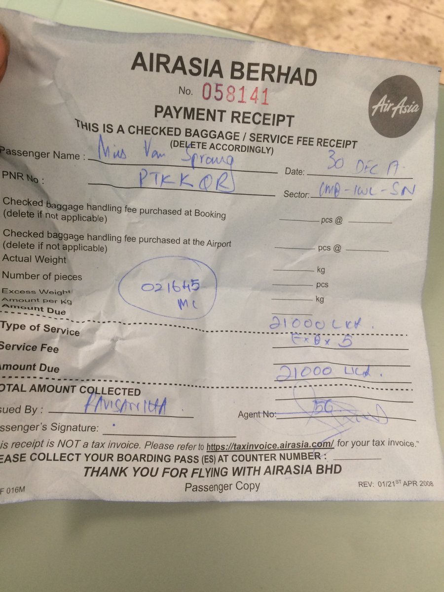 TheGeniuslink's tweet photo. @AirAsiaSupport this bill was presented to me after the issuer took the money from my creditcard without showing me the amount. I do not agree to this. Would like to be refunded. 😡😡😡 https://t.co/yG13MsVPGf