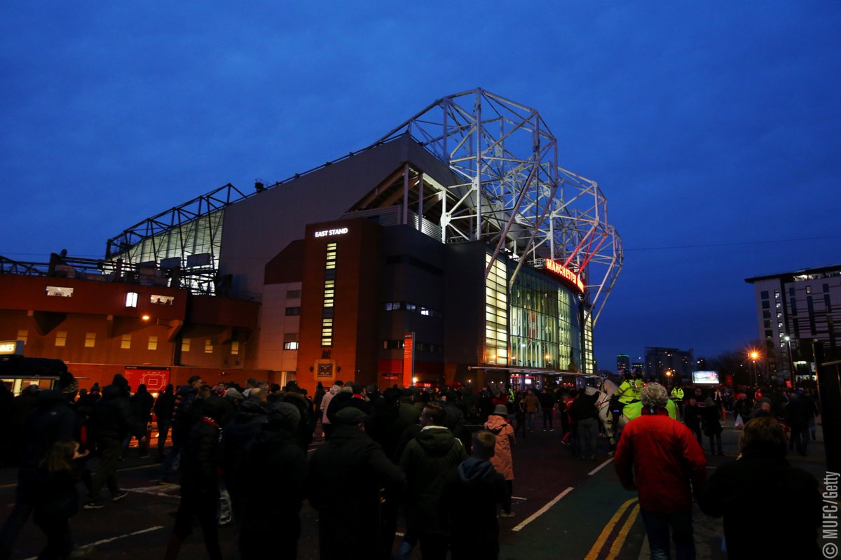 ManUtd_ID's tweet photo. Laga di Old Trafford akan segera dimulai!
Dimana kamu menyaksikan pertandingan malam ini? #MUFCID https://t.co/sc9w6lgHiN