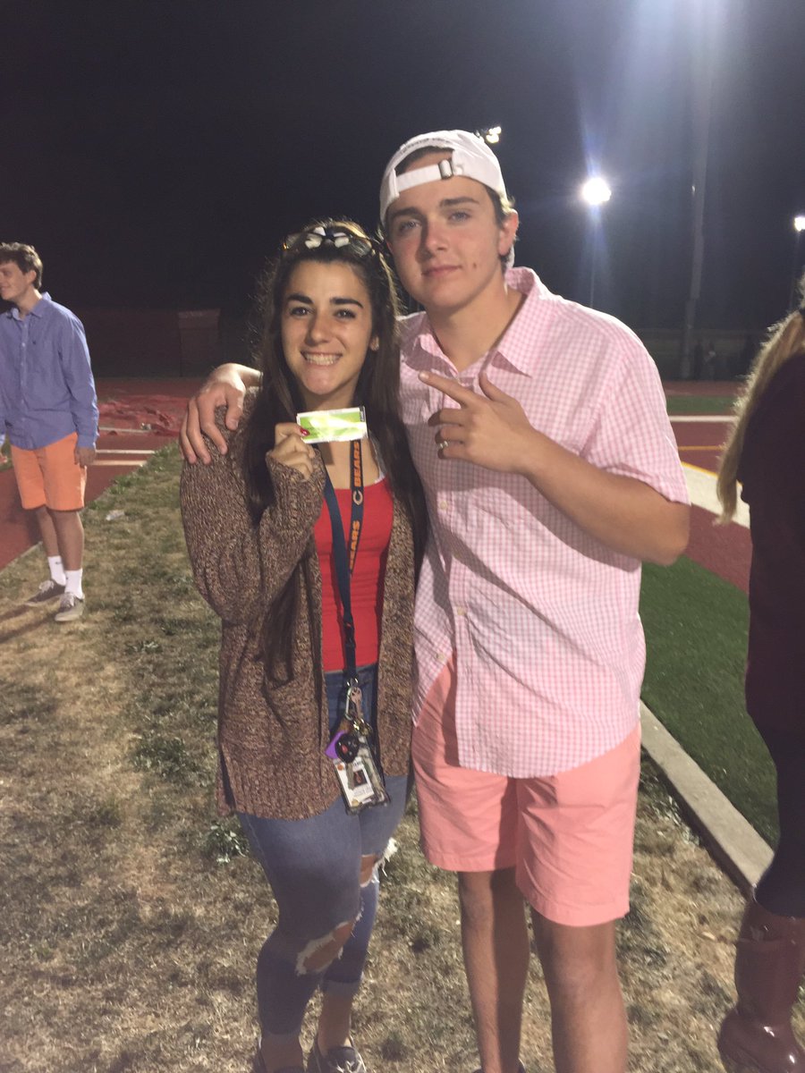 audreyboise's tweet image. happy happy birthday to my very best friend !! thanks for being my go to person. love you so much @mikeyb____ 🦃🏹❤️