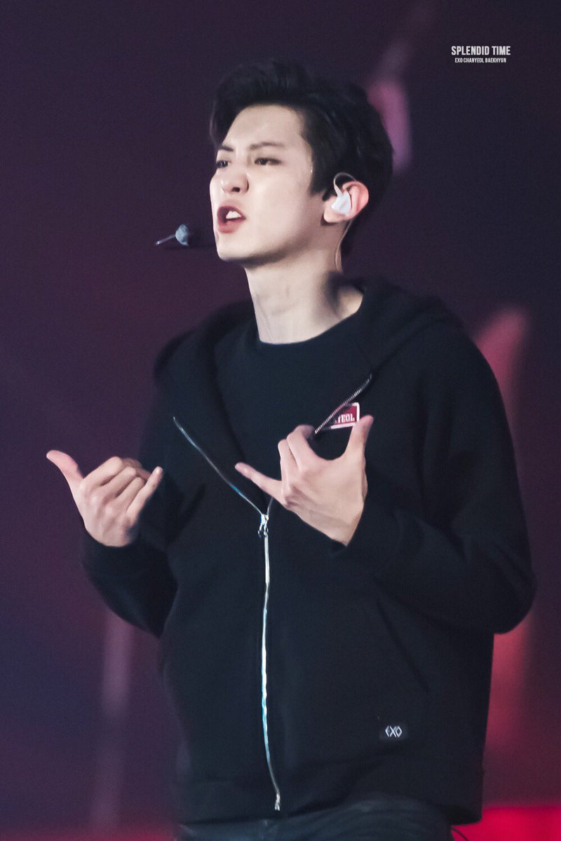 hot_pcy_pict's tweet photo. that pose😻 cr.splendid time https://t.co/xTrkwez9K8
