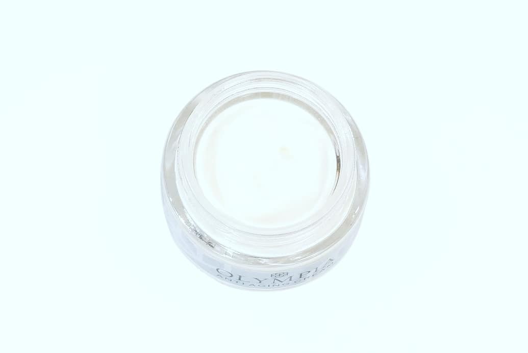 bee_holistic's tweet photo. Our #big #boxing #weekend #sale is here! 50% off all of our products from 30/12/2017 to 31/12/2017! Make sure you take advantage of these discounts before then! Olympia cosmetics has been created to offer you complete protection against #skin_diseases. https://t.co/WmFy5NrVBs https://t.co/RFpcJKkeJD