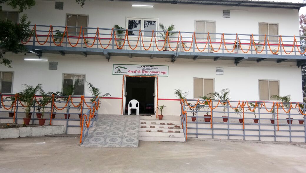 AlediaSunil's tweet photo. @bprerna @ArvindKejriwal @AamAadmiParty This is the ground reality and Advertisement stunt for the #Homeless in Delhi. No App working no shelter built-up since #Apr2017 bt wn @ArvindKejriwal like to inaugurate winter shelter, Double story shelter built-up within month @LtGovDelhi @BJP4Delhi @INCIndia @KapilMishra_IND https://t.co/RdaAQjxhw3