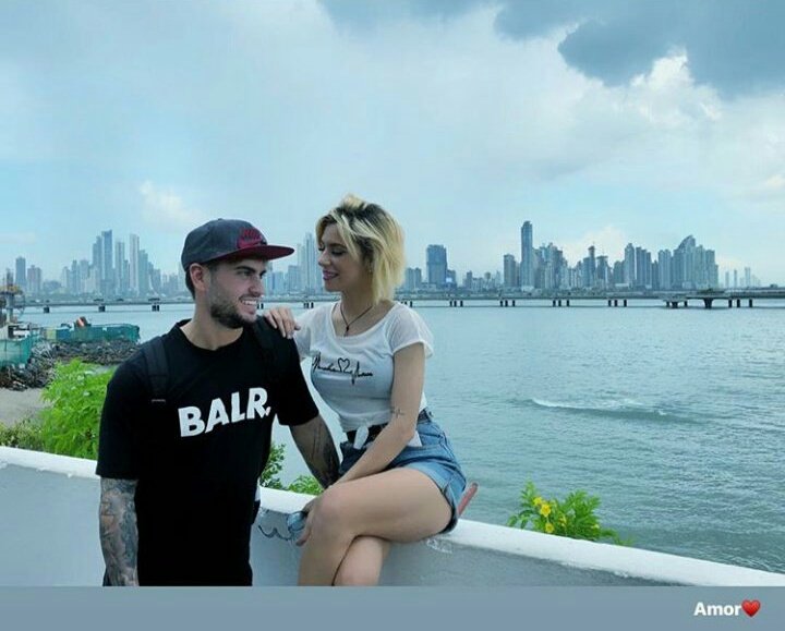 Cuca_AlwaysZgz's tweet image. Por favor 😍❤️
#postRodea #Rodea