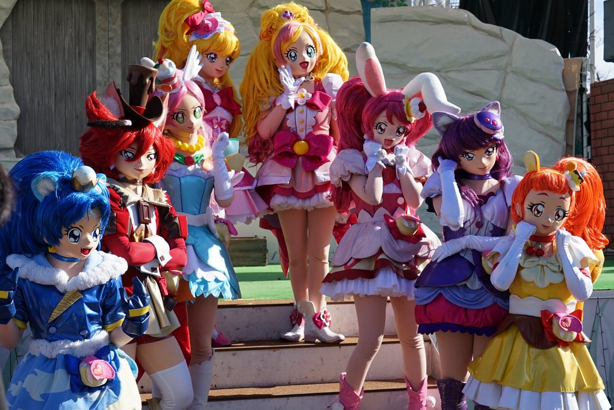 なかけん Twitter ನಲ ಲ よみうりランドでの キラキラ プリキュアアラモード ミュージカルステージ報告 8 1st後の握手 撮影会は全員プリキュアだったけど 2st後のプリアラ組は変身前でパティシエ服姿で登場 変身前登場も ミュージカルステージ恒例