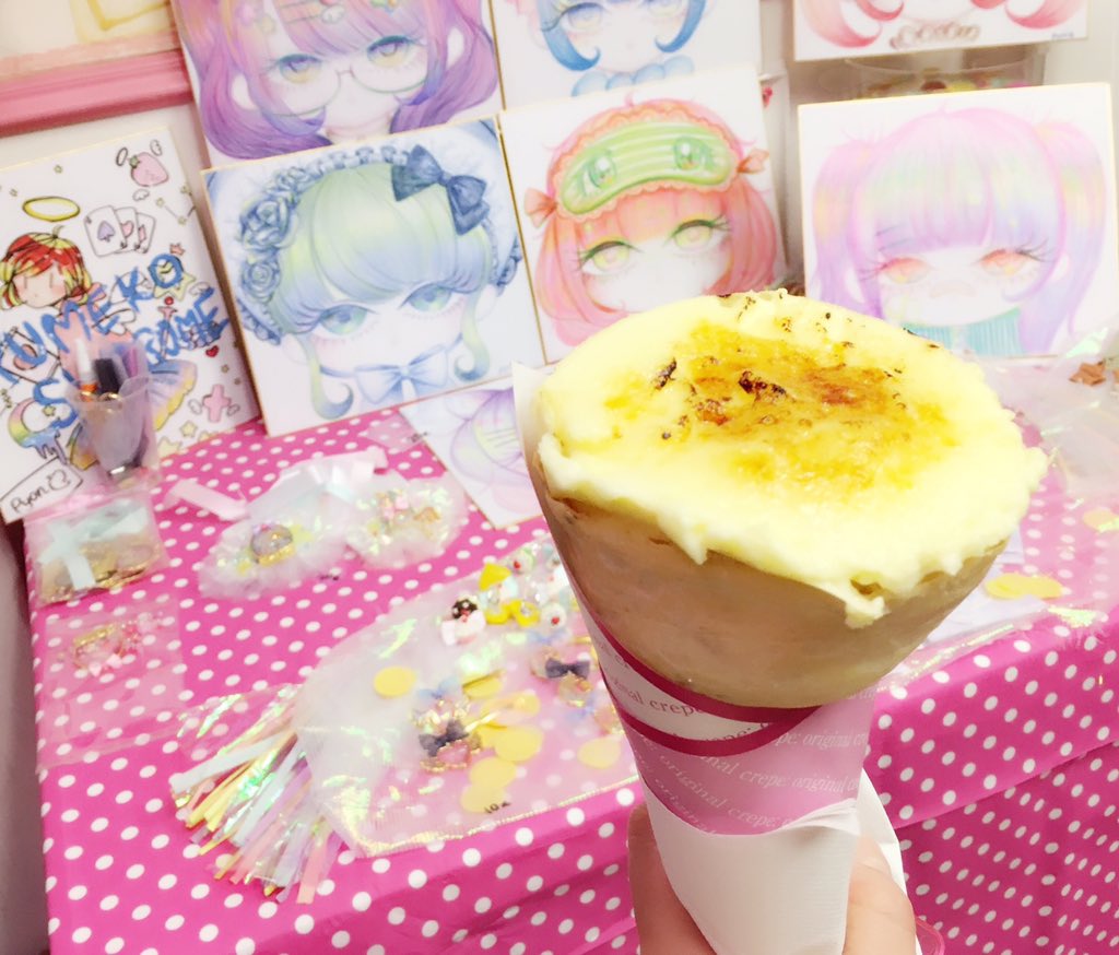 ayami_michelle's tweet photo. On a mangé une crêpe  crème brûlée avec @tatibana84x à princesse crêpe 😋🍮
Elle y fait une exposition jusqu'à ce soir🎀 Allez-y!

#kawaii #princesscrepe #Japan #Paris https://t.co/NmN3XuGxlt