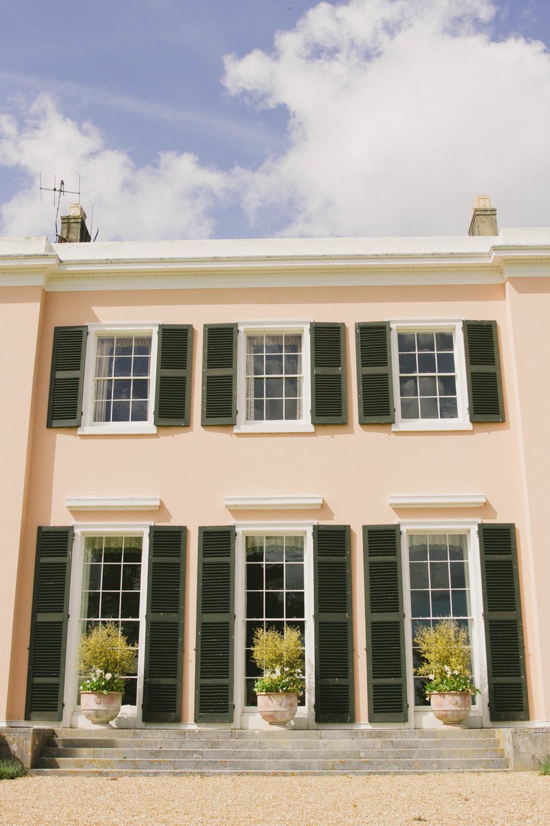 Happy New Year everyone! Photo c/o @wildroserebecca #weddingvenue #WeddingVenues #sussexwedding