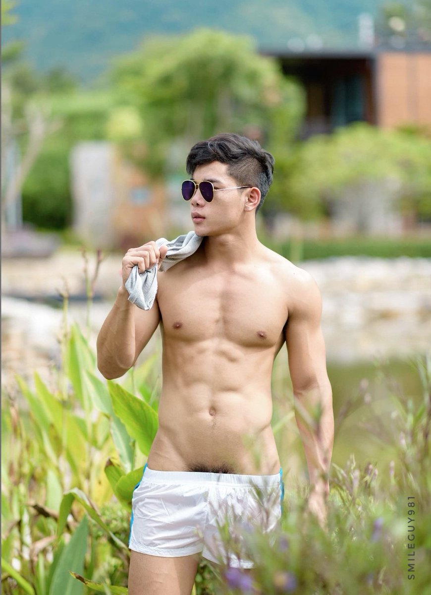 smileguy981's tweet photo. Mos 3
#brothermagazine #Moss #thaiguy #malehottie #nsfw https://t.co/N2h9Tbdjsv
