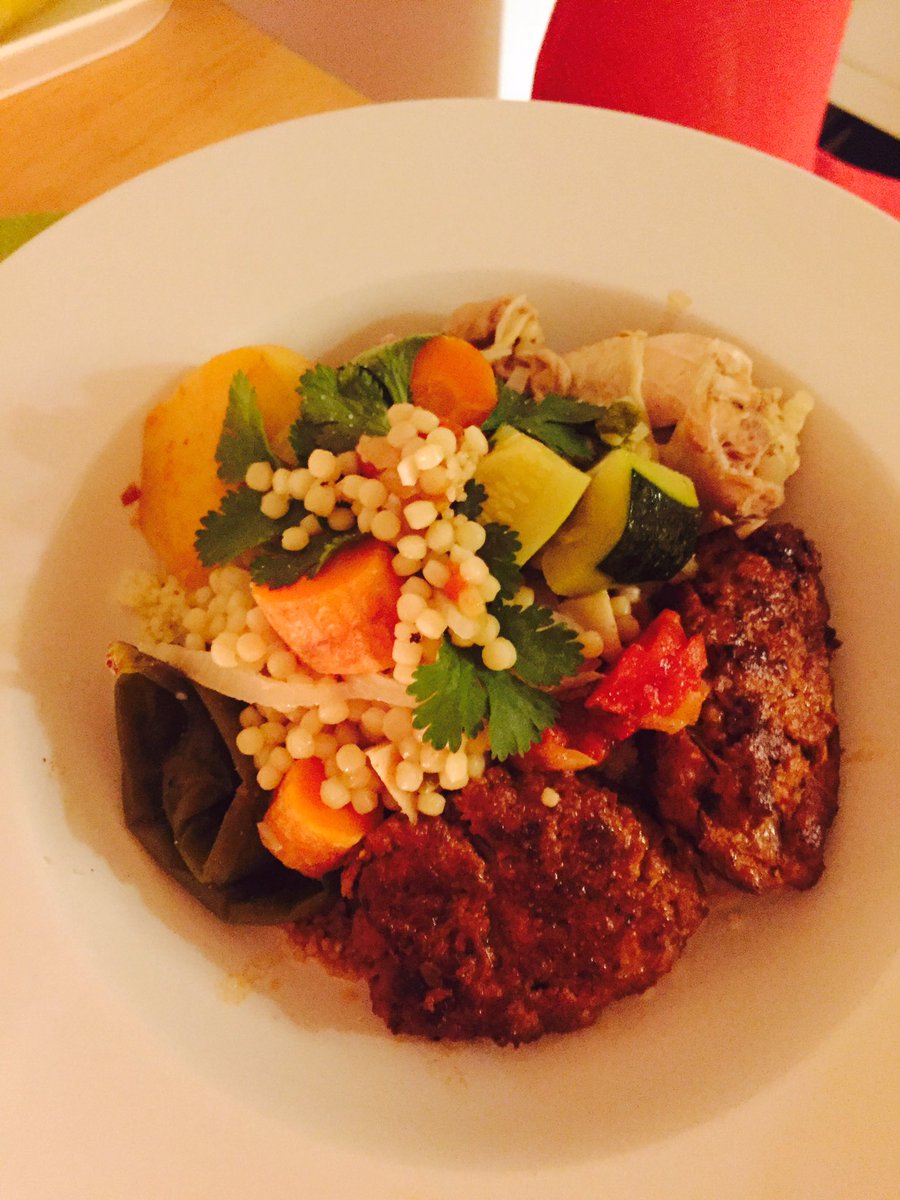 mange_ma's tweet photo. #couscous #nikitouche et #boulettes de la mariée made in #France/Tunisie https://t.co/Q5XVB1qS0V