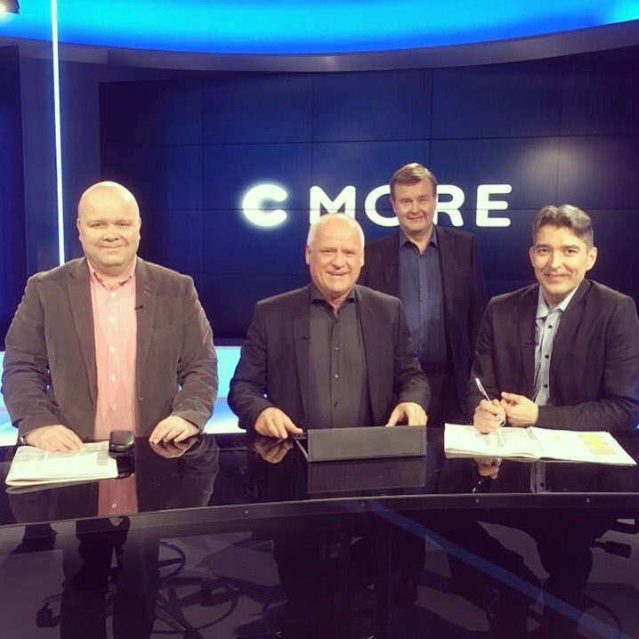 Tällä porukalla startattiin viimeinen #Toto76-lähetys <a href="/CMoreSportFi/">MTV Urheilu 🇫🇮</a> studiolta Maxilla: Marko Lähteenmäki, Kari Lähdekorpi, Vesa Mäkinen ja Juha Jokinen. #Lauantairavit samalla porukalla MTV3:lla klo 17! #ravit #mtvravit # #mtv3 #katsomo <a href="/jokimaanravit/">Jokimaa</a> <a href="/mtvkatsomo/">MTV Katsomo</a> <a href="/mtv3suomi/">MTV3</a>