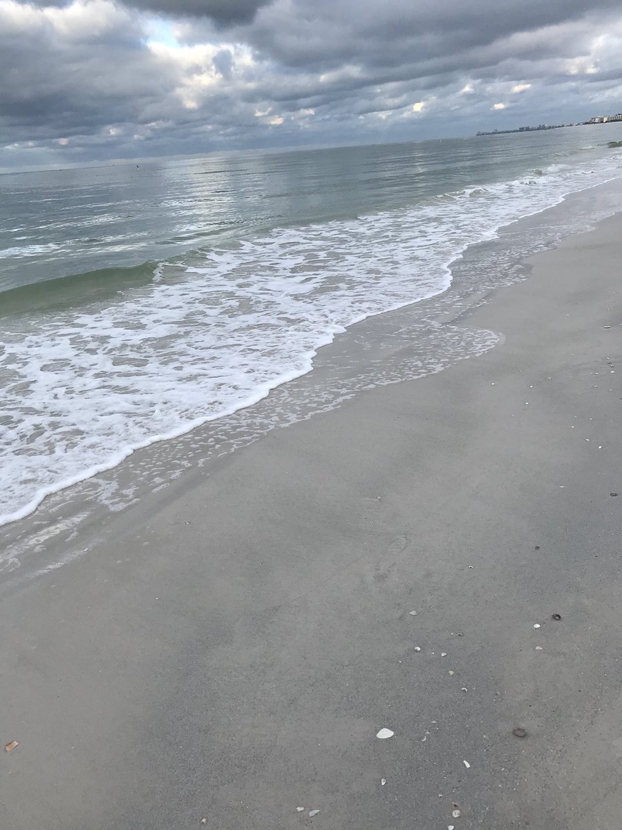 swalder7's tweet photo. Sometimes it takes a break to remind you how much you love what you do #readyforanewyear #headedbackhome #readytogo https://t.co/hC6vnGWLco