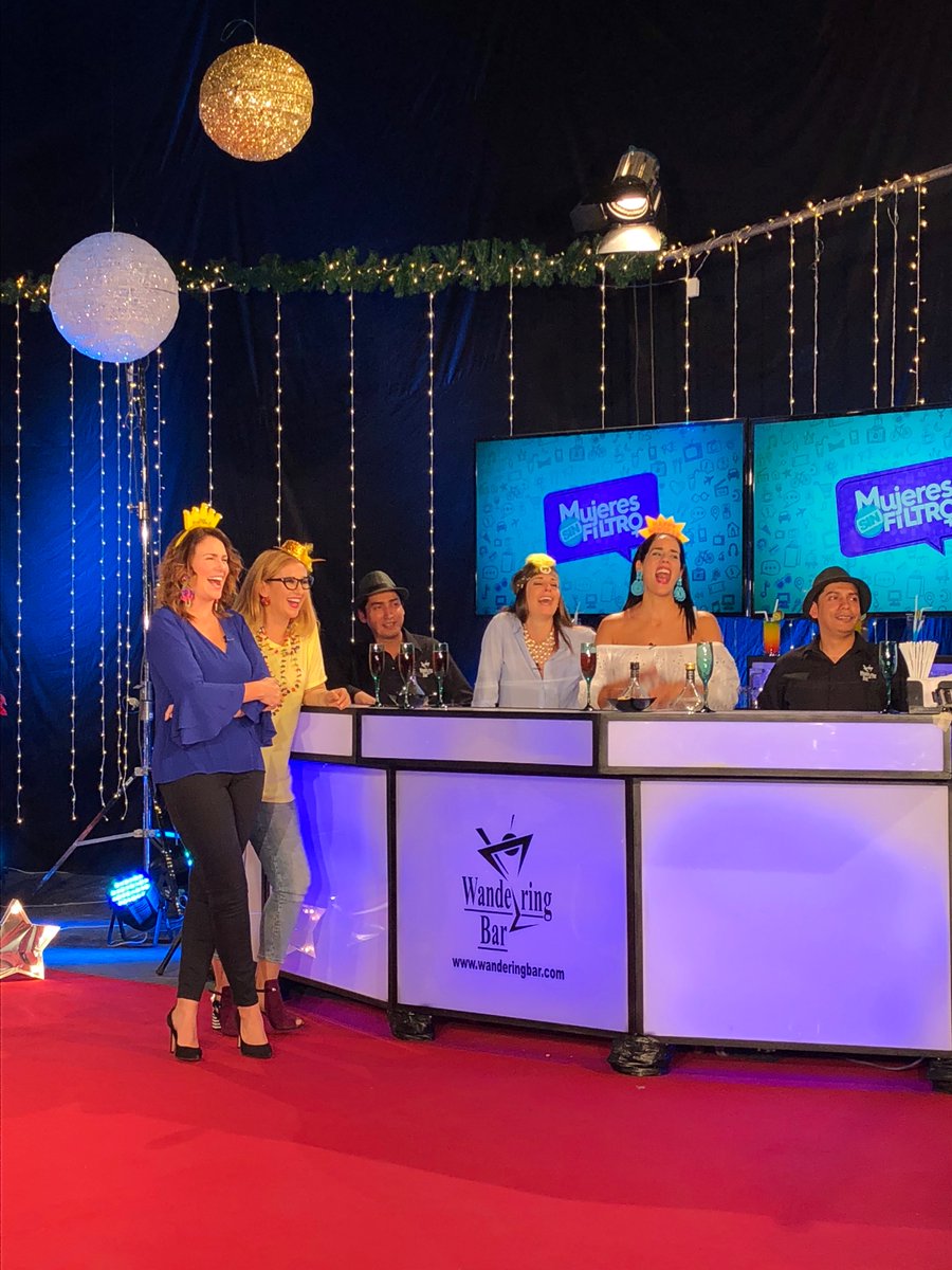 Rescribens's tweet photo. Fin de año con las @MSF_oficial  Escríbenos todas tus cábalas con el HT #Este2018Yo @americatv_peru @almendra_gd @katiacondos @GianellaNeyra_ https://t.co/oBy4jaLwaL