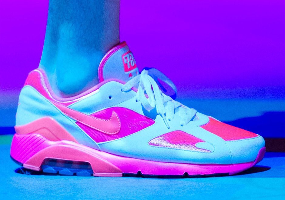streetfashi0n1's tweet photo. [2/1 発売予定]

 Comme des Garcons x Nike Air Max 180🤔🔥

#CDG x #NIKE https://t.co/9rZJpFmO97