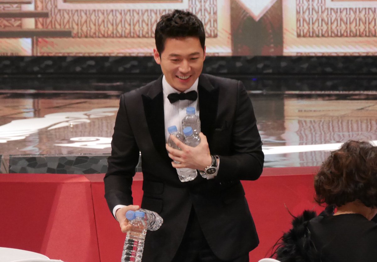 <#2017MBC연기대상> 부천필주 베스트 커플상 후보에 없어서 아수운 마음,,ㅠㅠ #장혁 #장승조 #돈꽃Translate post