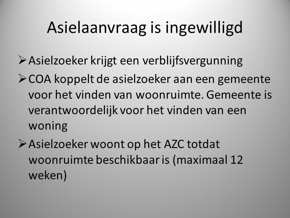 EuropeDirectAms's tweet photo. Het aantal mensen dat in de Europese Unie asiel heeft aangevraagd is in vergelijking met vorig met de helft gedaald. Nederland telde vorig jaar 19.285 asielaanvragen, 55 procent minder dan in 2015. Ons land was vorig jaar goed voor 1,6 procent van de aanvragen in de EU. https://t.co/pwFhbUH8Kx