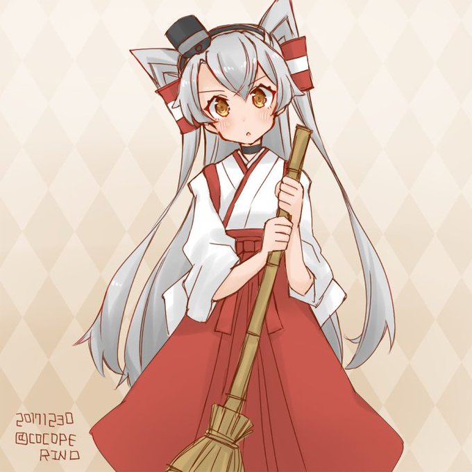 「red hakama」 illustration images(Oldest｜RT&Fav:50)