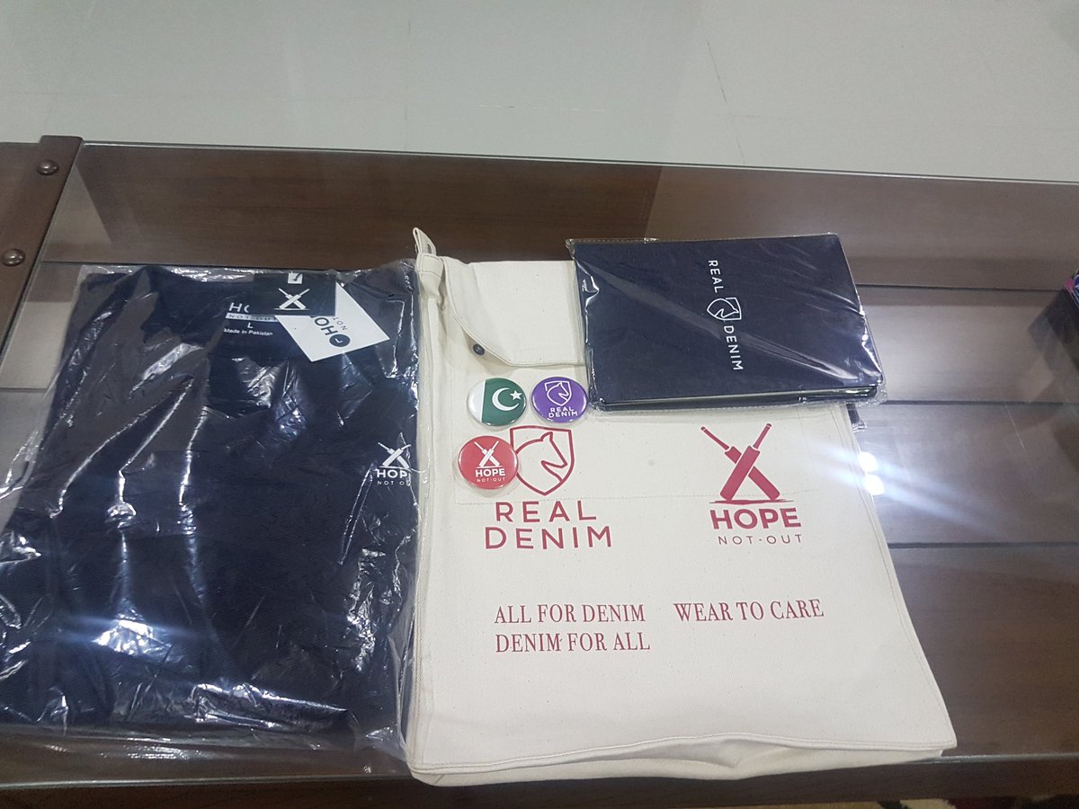 Puff_Pastryy's tweet photo. Thats amazing stuff send by friend of #HopeNotOut thankyou and thanks for amazing stuff i loved it #HNO #First100 #RealDenim #SAF @SAfridiOfficial https://t.co/WWCdJPaf37