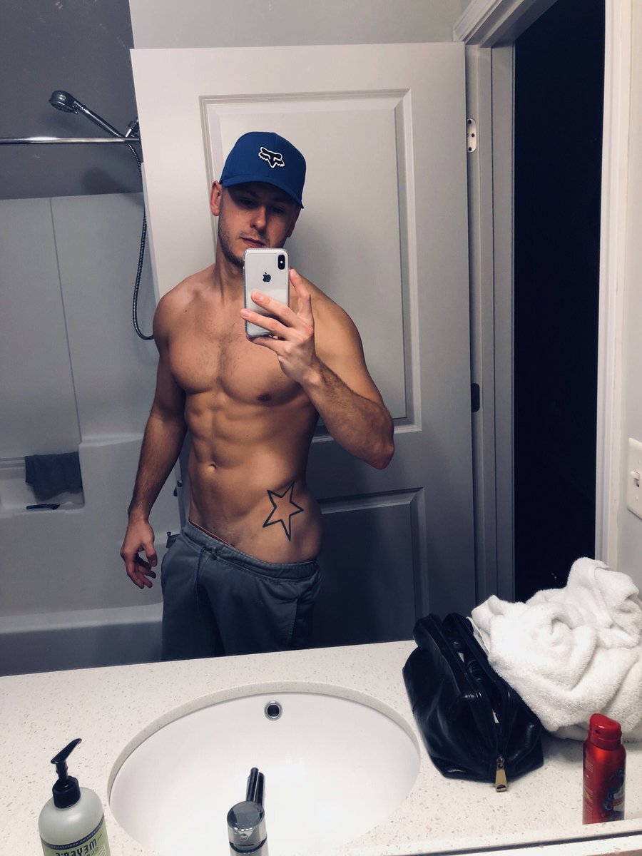 #gaymen #gayporn #jock #uncut #bigcock #sex #jockboy @zack_lemec <a href="/bigbroth4u/">BigBroth4u🌴</a> #cum