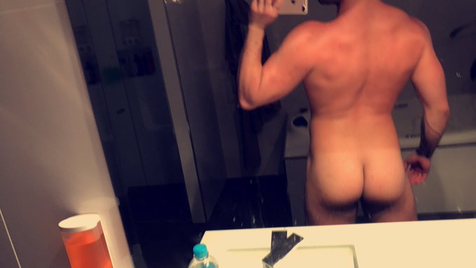 Slowly but surely working my way to that muscle pig goal 🐷#lucasmen #lucasentertainment @LucasEnt https://t<a href="/tag/lucasentertainment"class="tags"><span>#lucasentertainment</span></a><a href="/tag/lucasmen"class="tags"><span>#lucasmen</span></a>