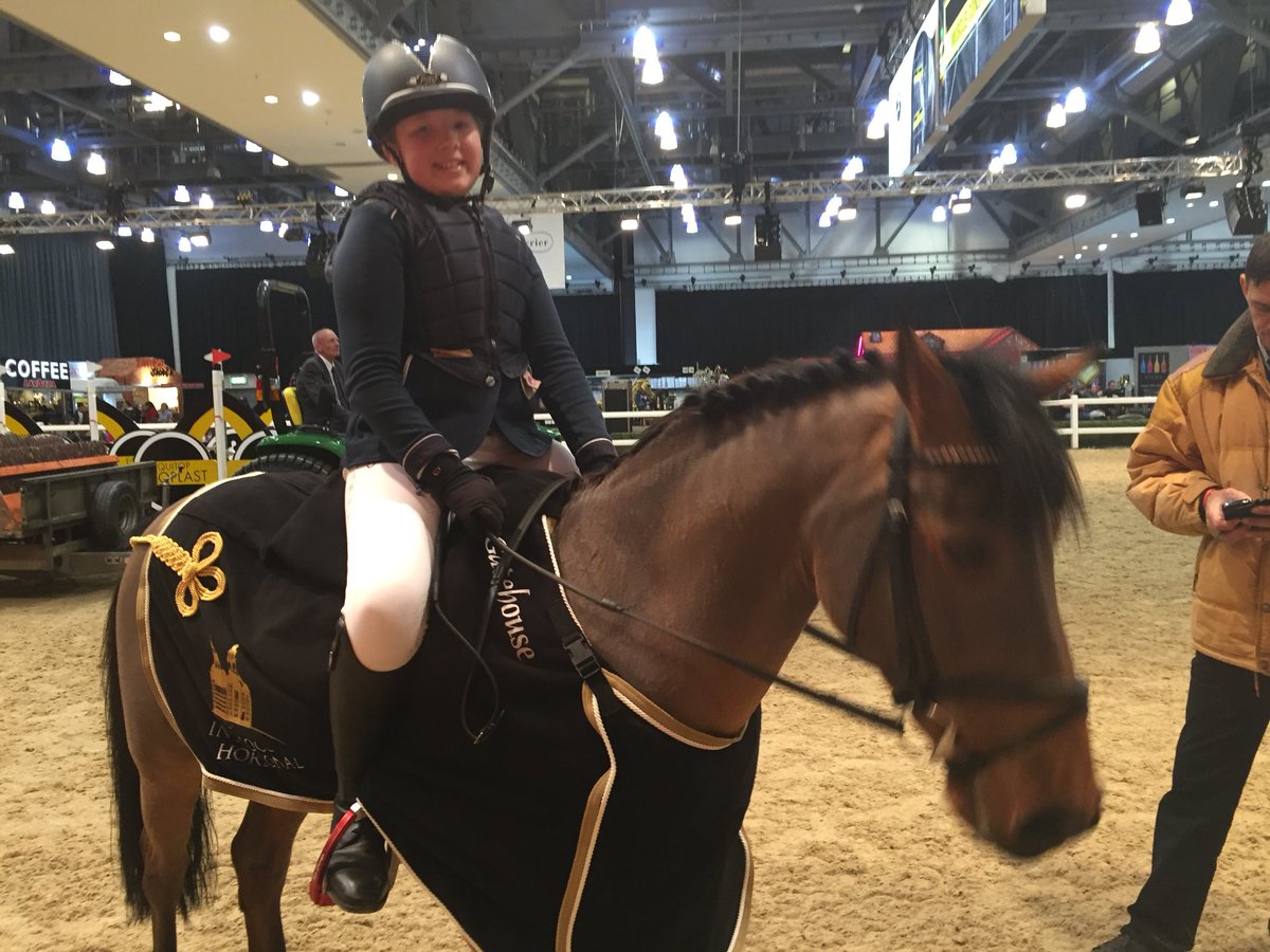 LiverpoolInt's tweet photo. “Winner winner chicken dinner” Poppy Deakin &amp; Munsboro Plunkett giving it some love 💕 in the 128cms Championship #LIHS2017 https://t.co/eJDaVMWqOA