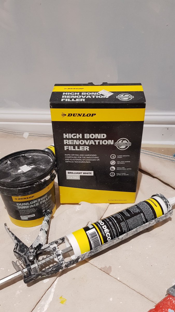Jenthedecorator's tweet photo. todays products
@JohnstonesTrade #Rocksalt #Vinylmatt
@LittleGreene #Deepspaceblue #Intelligentmatt
@picassobrush #Minotaur
@DunlopProDecor #Filler https://t.co/l8asy6OUKC