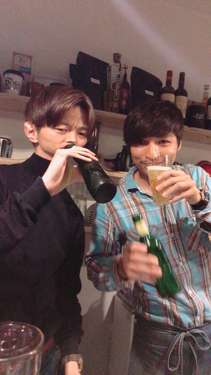 rosa_coffee's tweet photo. とても楽しい夜ロッサでした💕
来てくださった方ありがとうございました😏

そして、今年もありがとうございました！
良いお年をお過ごしください😊☕️
#rosacoffee
#ROSA
#夜ROSA
#宮崎コーヒーマップ
#今年もありがとうございました https://t.co/jdfK8M7cjc