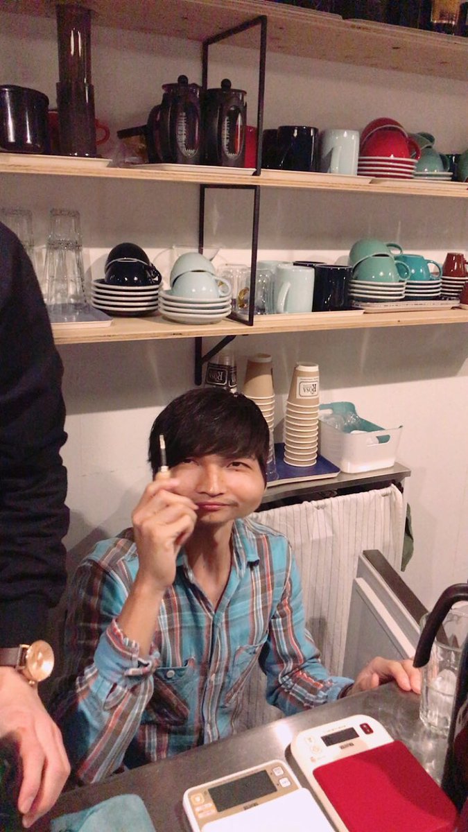 rosa_coffee's tweet photo. とても楽しい夜ロッサでした💕
来てくださった方ありがとうございました😏

そして、今年もありがとうございました！
良いお年をお過ごしください😊☕️
#rosacoffee
#ROSA
#夜ROSA
#宮崎コーヒーマップ
#今年もありがとうございました https://t.co/jdfK8M7cjc