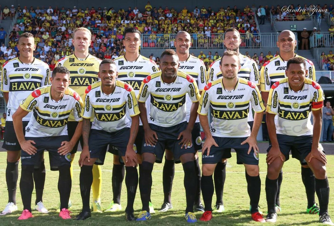 borafcc's tweet photo. Os nossos times em 2017:
• Sub-15: 5° lugar no Paranaense
• Sub-17: 9° lugar no Paranaense
• Sub-19: Vice campeão no Paranaense
• Sub-23: Vice campeão no Paranaense
• Principal: 7° lugar no Paranaense
Que em 2018 tenhamos um ano ainda mais vitorioso #FCC2017 #FCC #BoraFCC https://t.co/UIKqenfBHe