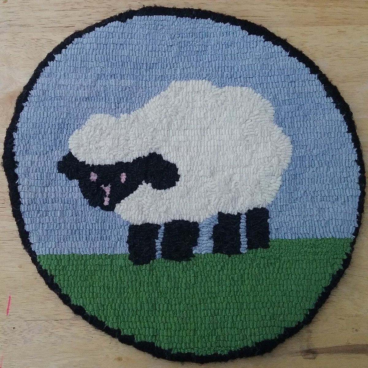 3Oracles's tweet photo. Sheep https://t.co/XUP10cQwyJ