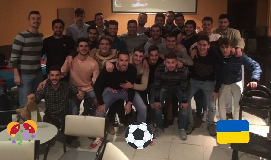 SolanaEMD's tweet photo. 🔶🔷 FELIZ AÑO |

La plantilla del @SolanaEMD os desea un 2018 muy feliz y lleno de éxitos deportivos https://t.co/7ut3CUa4Ki