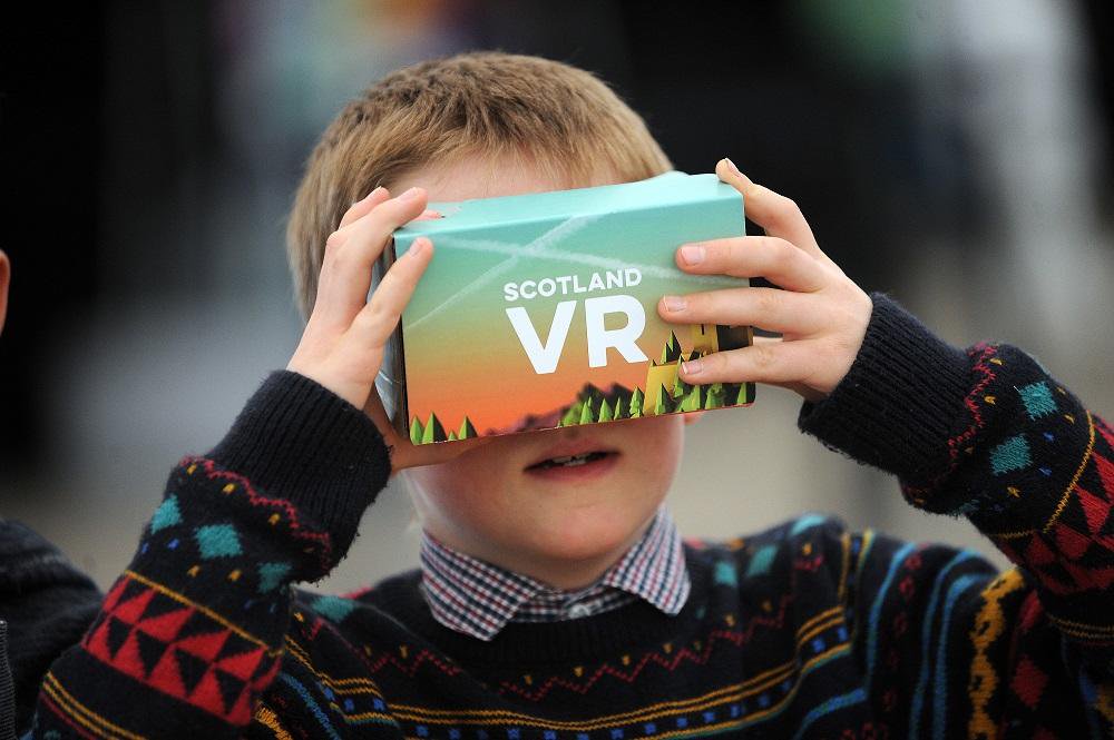 VisitScotNews's tweet photo. Need something to do while you wait for #Hogmanay to arrive? From Skara Brae to Edinburgh Castle, see Scotland like you've never seen it before with our #ScotlandVR app π https://t.co/nPE9ineiNa https://t.co/Fxex1gefim