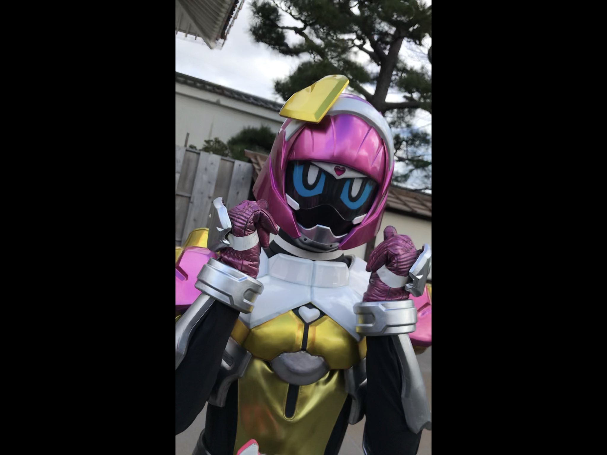 こはる 卓お休み中 写真 ポッピーかわいいもうかわいい何がかわいいって動きがかわいいんですよきゃぴー ってね ポッピーのメイド喫茶あったら100万回通うわ 今日何回かモッピーって呼んだけどほんまごめん 映画村