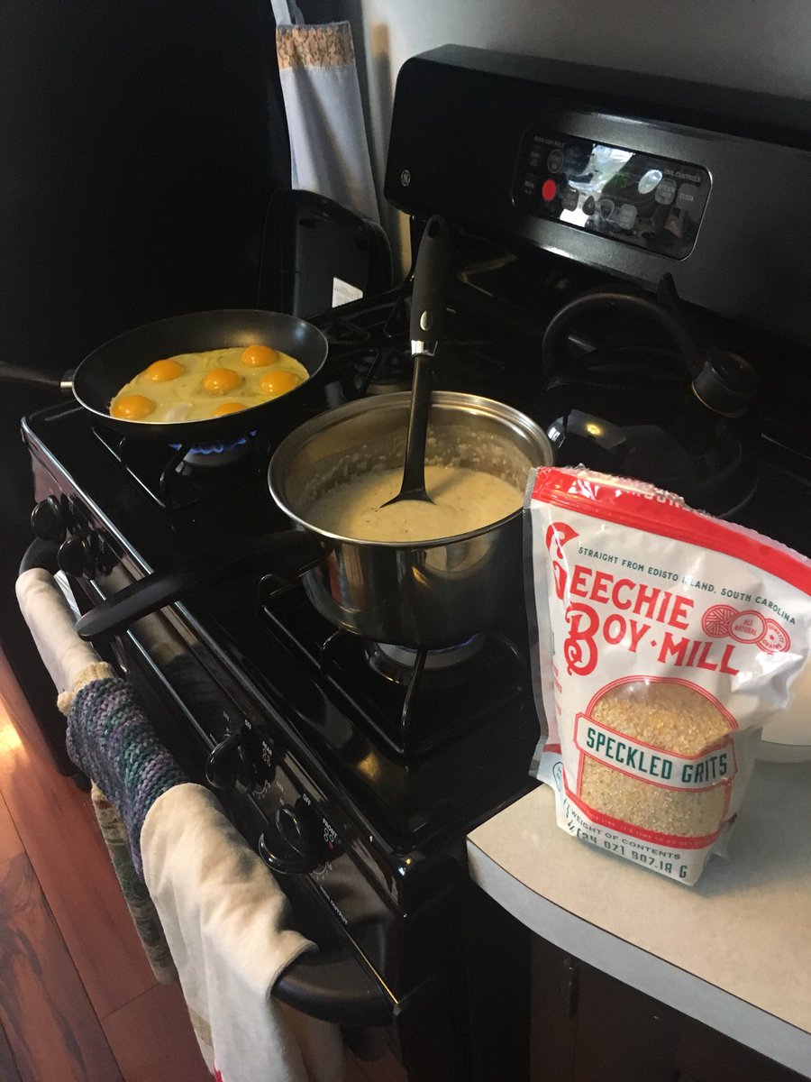 cjtessener's tweet photo. B’fast courtesy of @GeechieBoyMill all the way in Grand Rapids MI! #geechieboy #geechieboymills #millersallday @Mltessener #charlestoneats 😋 https://t.co/8dXBSgr1i8