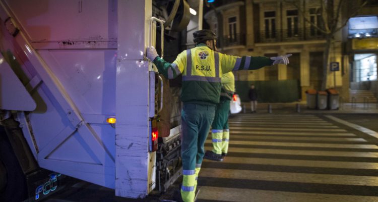 ⚠️ No habrá recogida de basura la noche del 31 de diciembre ni la mañana del 1 de enero

El servicio se reanudará la noche del 1 de enero con refuerzo.

Gracias por colaborar.