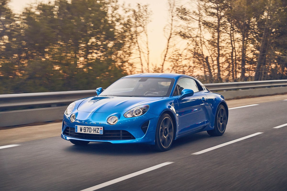 auto55be's tweet photo. De eerste nieuwe Alpine in bijna 30 jaar. Daar valt wat over te zeggen. #test #autotest #rijtest #testverslag #alpinecars Zie https://t.co/sxuBfBw97T https://t.co/UT1SblbPsC